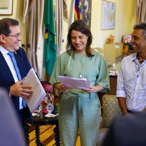 Luciano Duque comemora conquista da Escola Técnica Estadual em Pesqueira