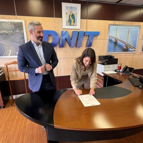 Em Brasília, governadora Raquel Lyra garante junto ao DNIT a construção da variante de Toritama, no Agreste Setentrional