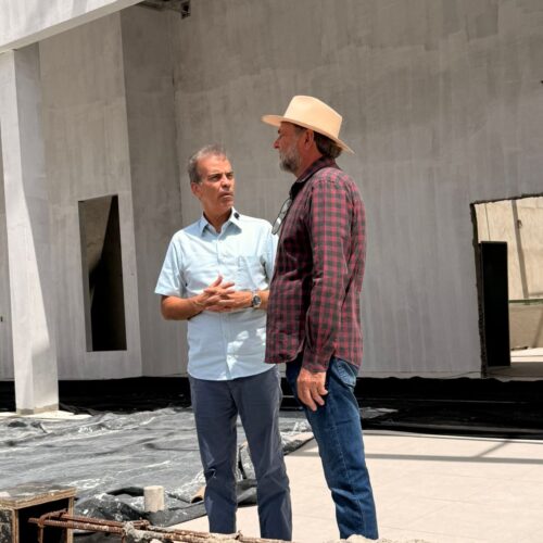 Feitosa acompanha aplicação de emenda destinada à reforma da Câmara de Caruaru