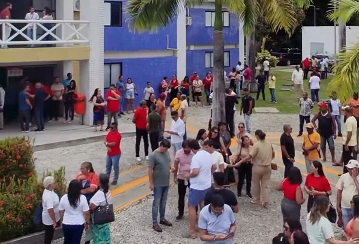 Prefeito Lula Cabral lança Parque Compaz no Cabo, mas evento com João Campos tem público abaixo do esperado