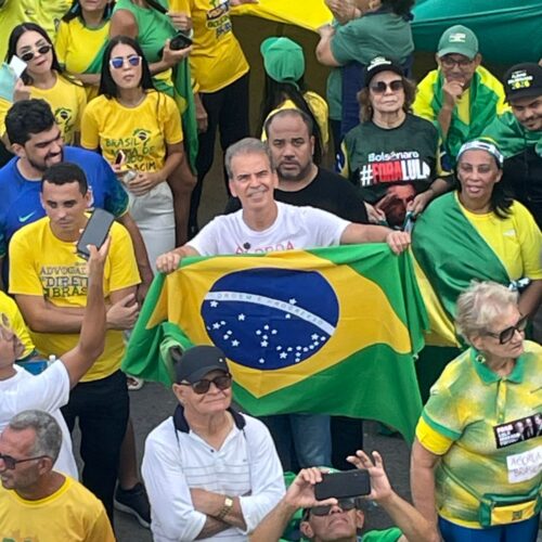 Coronel Alberto Feitosa participa de ato do movimento “Acorda Brasil” na Avenida Boa Viagem