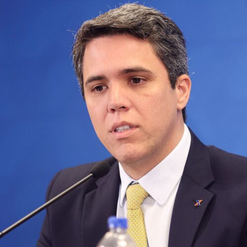 Pedro Freitas assume presidência da Amupe em assembleia de prefeitos