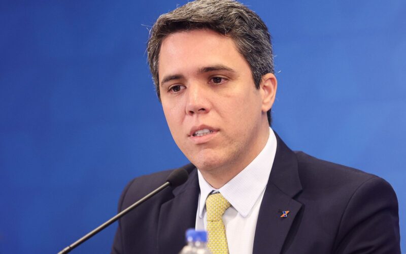 Pedro Freitas assume presidência da Amupe em assembleia de prefeitos