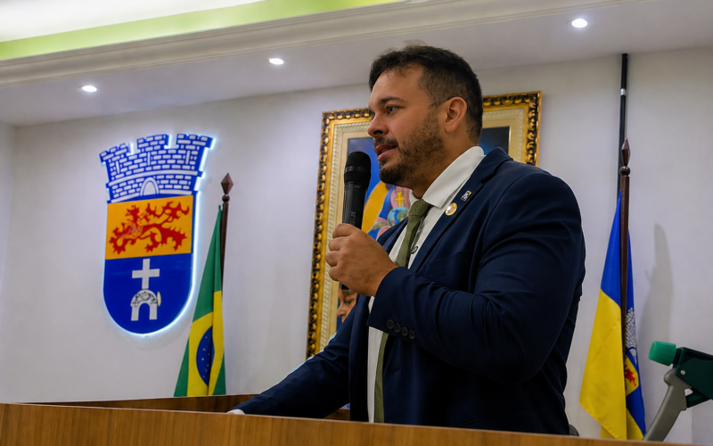 Câmara de Olinda aprova projetos de Alessandro Sarmento sobre inclusão e transparência pública