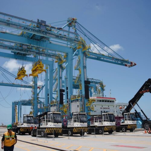 Pernambuco lidera crescimento da atividade econômica no Nordeste e registra 2º maior avanço do Brasil